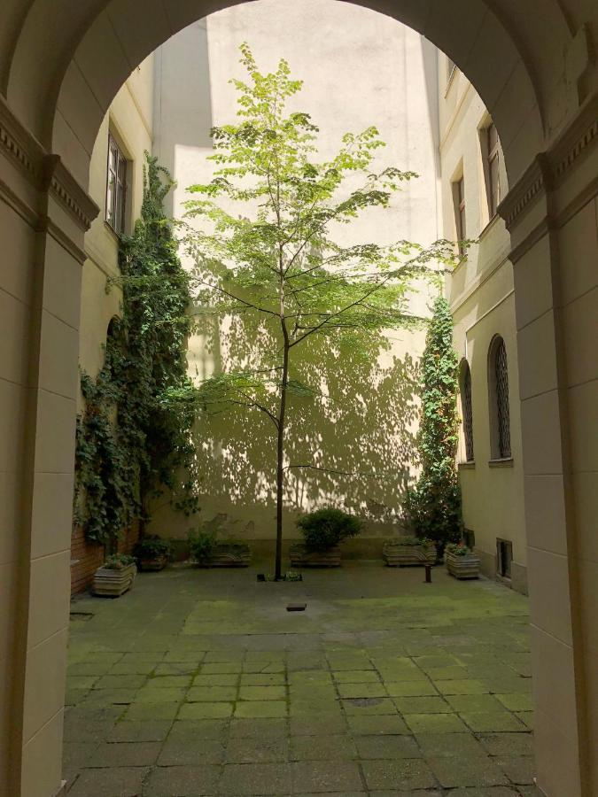 Urania Apartment Budapest Exterior photo